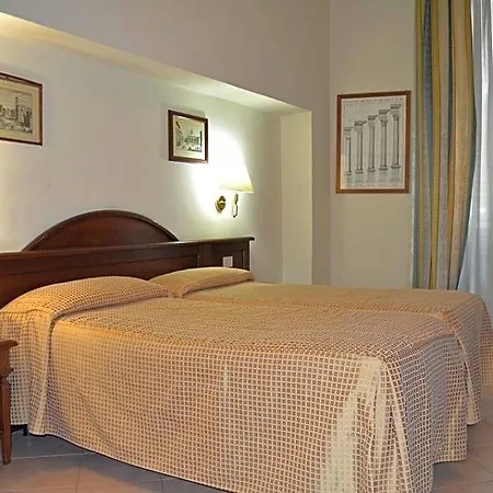 Hotel Spagna Ex Deco 2*